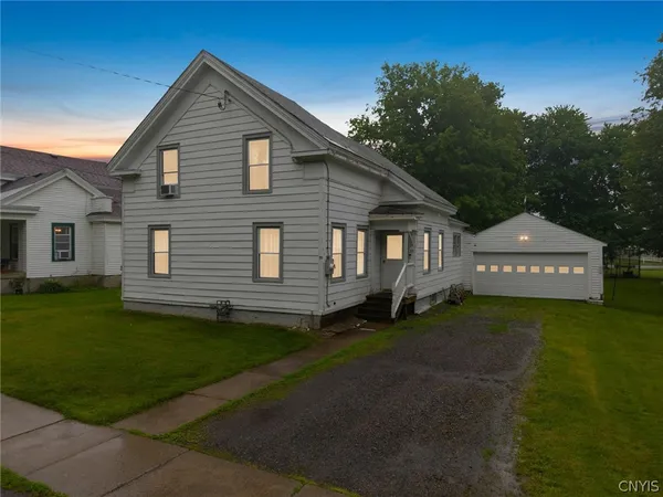 $155,000 | 20 East Maple Avenue, Eaton, NY 13408