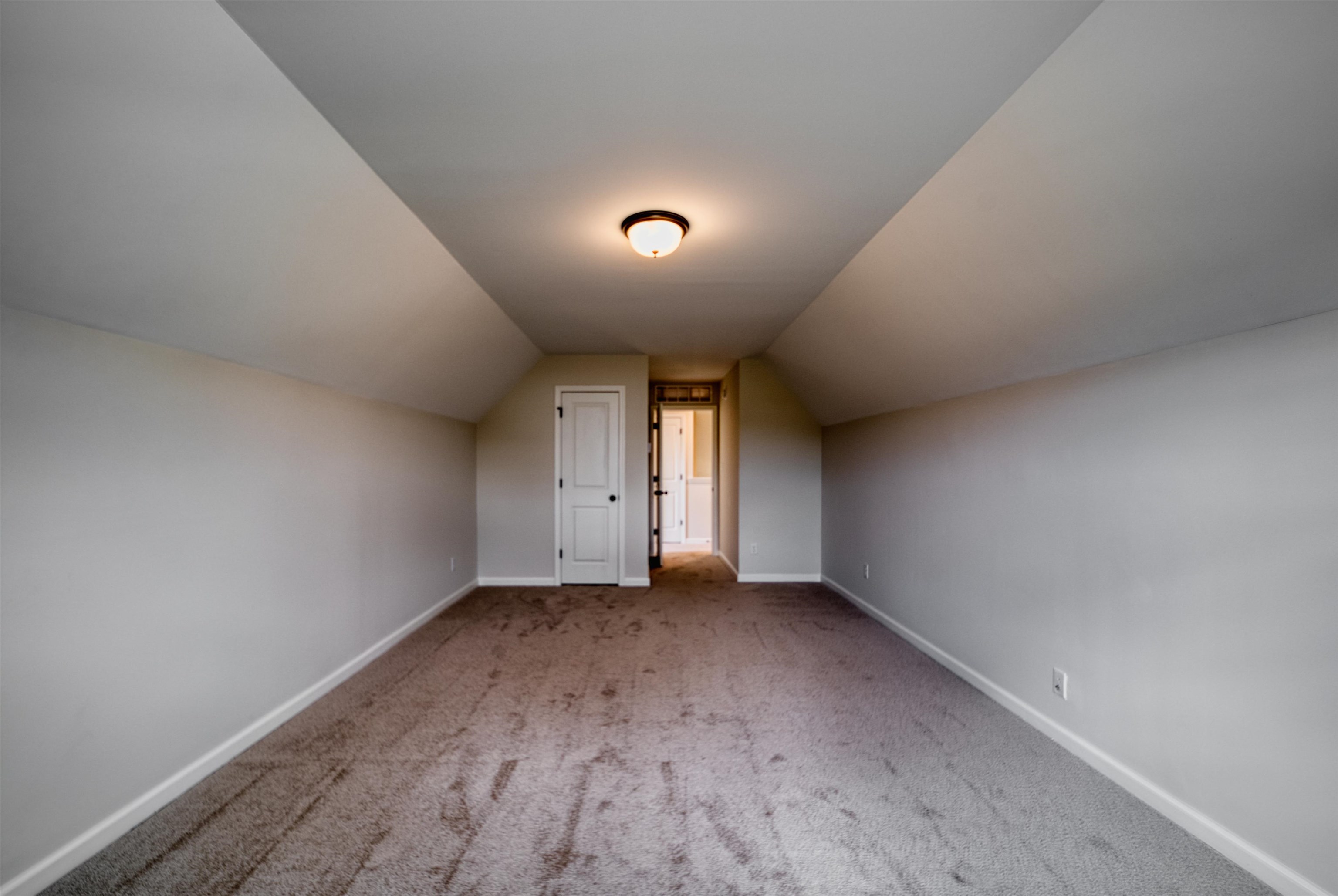 32 Forsyth Lane Munford, TN 38058 - Photo 14 of 35 an empty room with a window