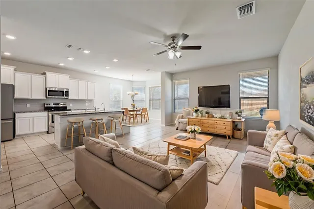 $275,000 | 1129 Ibis Falls Loop, Jarrell, TX 76537