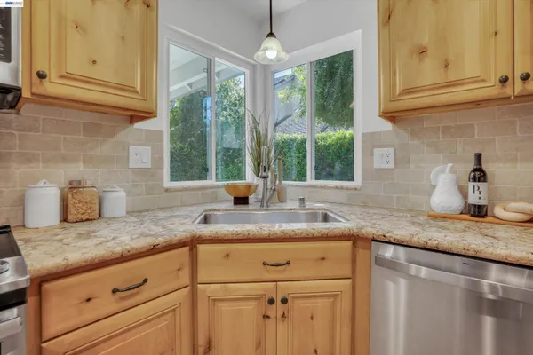 $799,000 | 2154 Alexander Way, Pleasanton, CA 94588