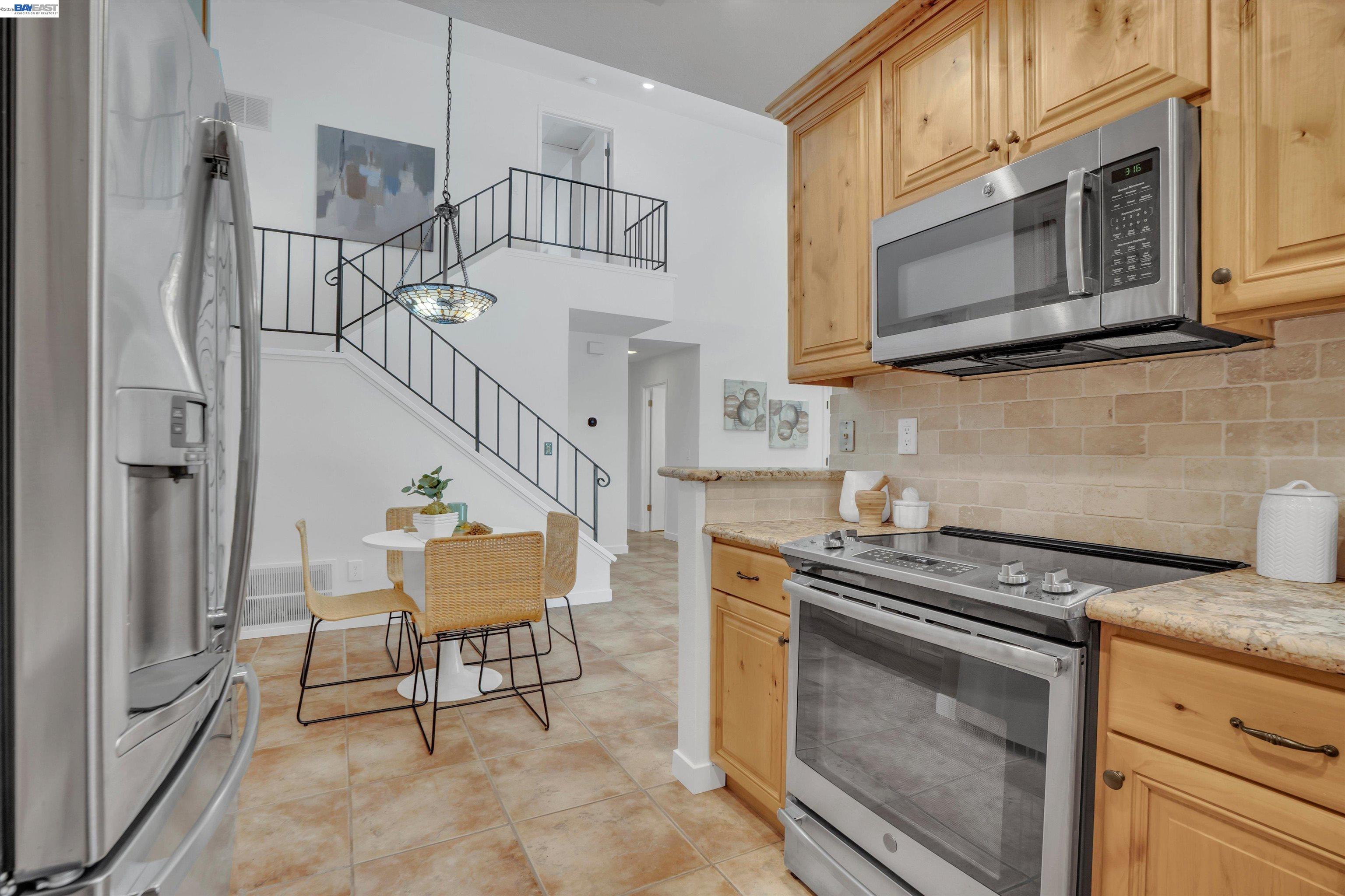 2154 Alexander Way Pleasanton, CA 94588 - Photo 6 of 29