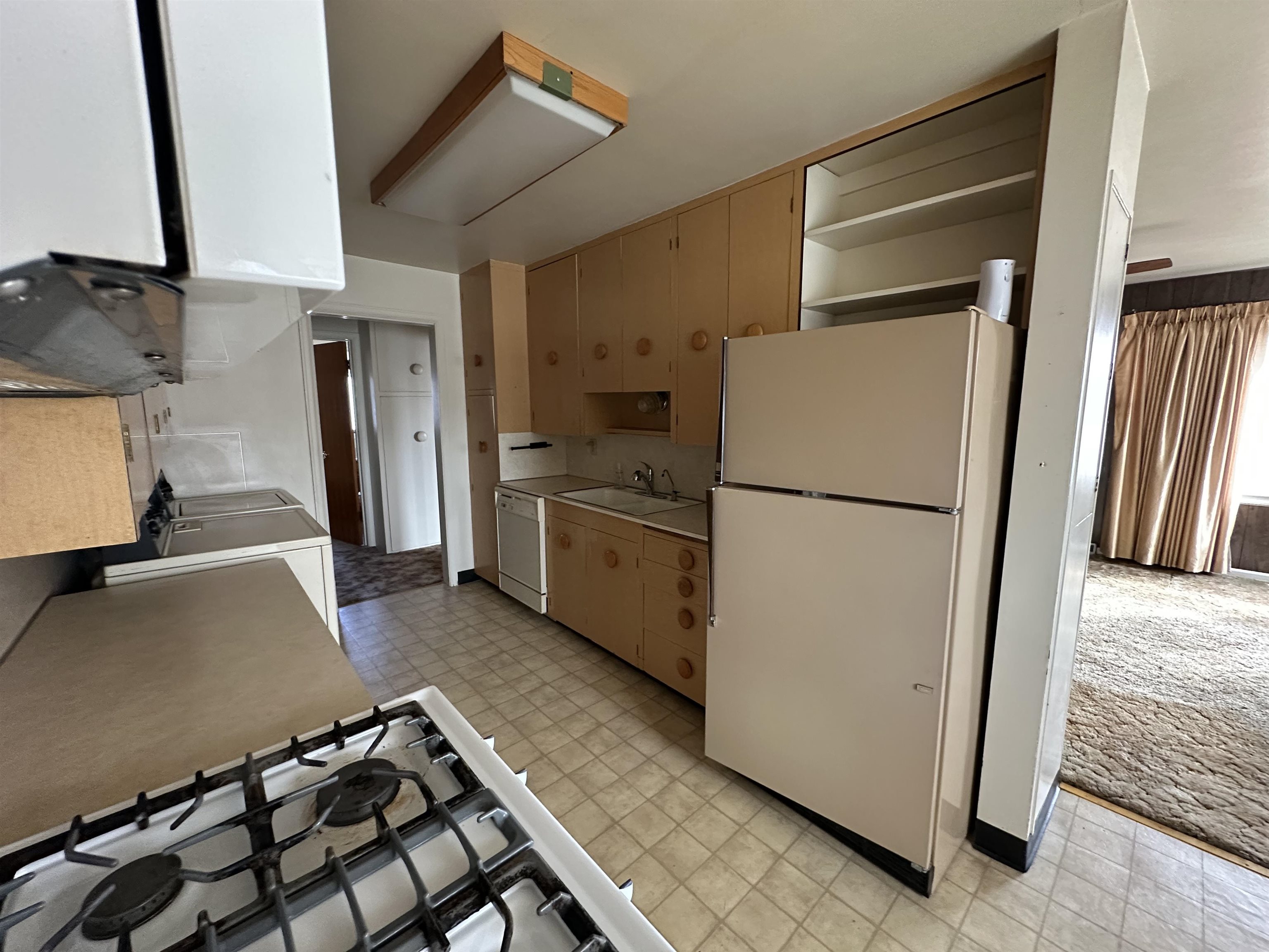 2102 East F Street Torrington, WY 82240 - Photo 5 of 33