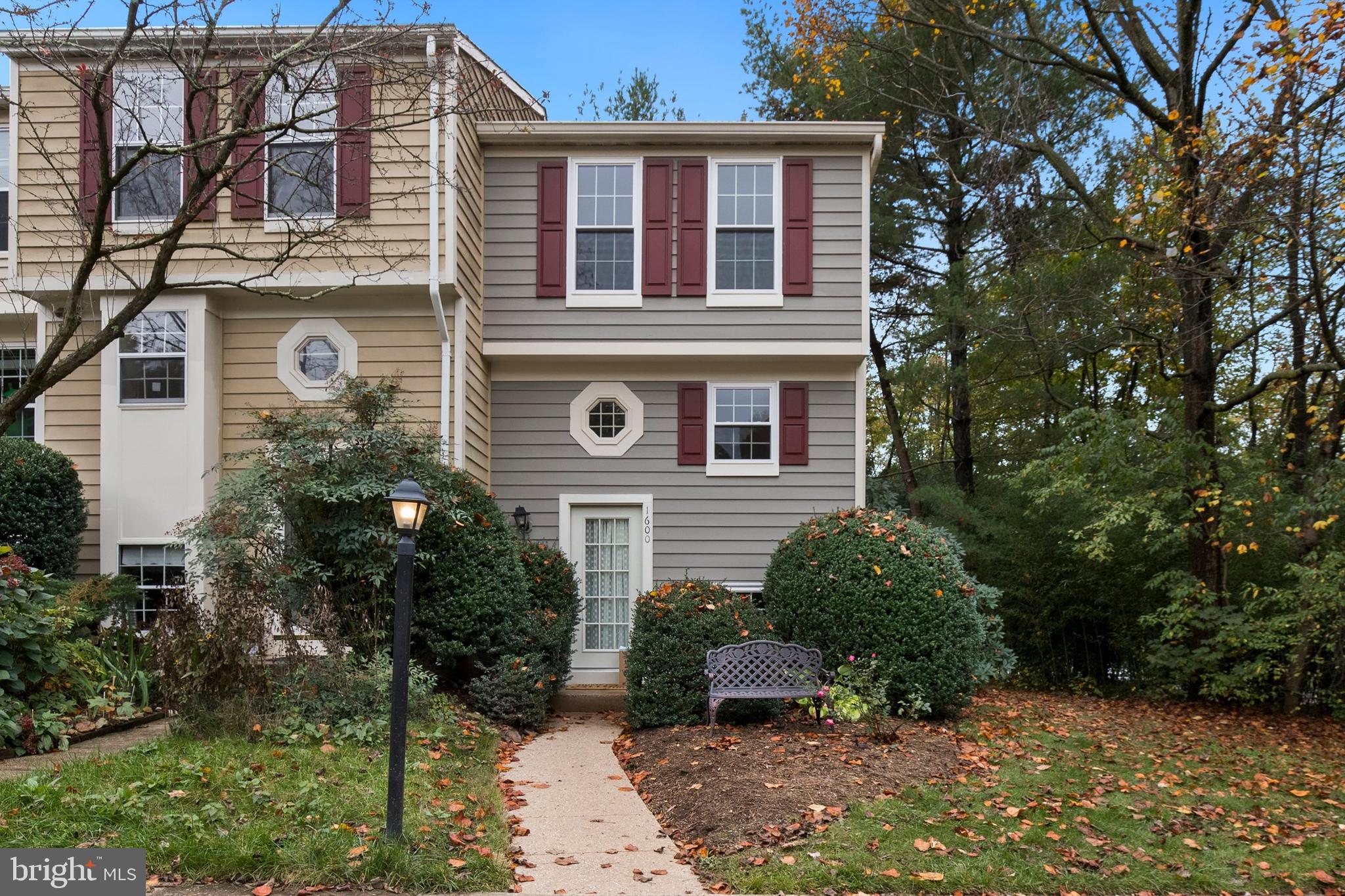 1600 Fieldthorn Drive Reston, VA 20194 - Photo 1 of 33 End Unit with oversized fence yard
