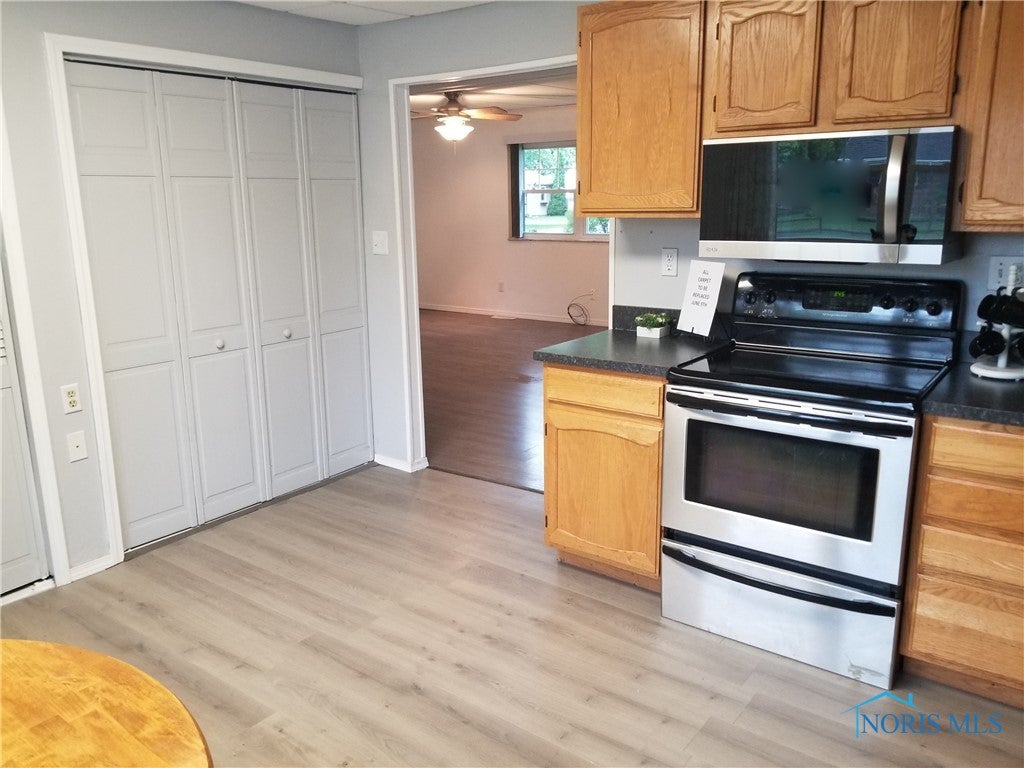 5502 Rudyard Road Sylvania, OH 43560 - Photo 12 of 34 KITCHEN