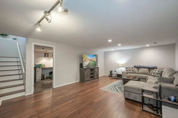 $289,900 | 113 Tall Tree Road, Derby, KS 67037