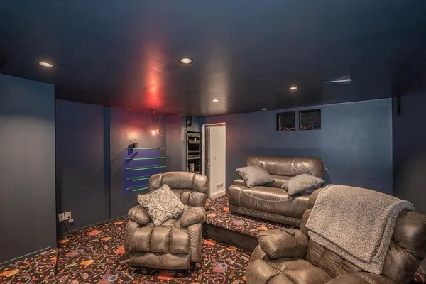 $289,900 | 113 Tall Tree Road, Derby, KS 67037