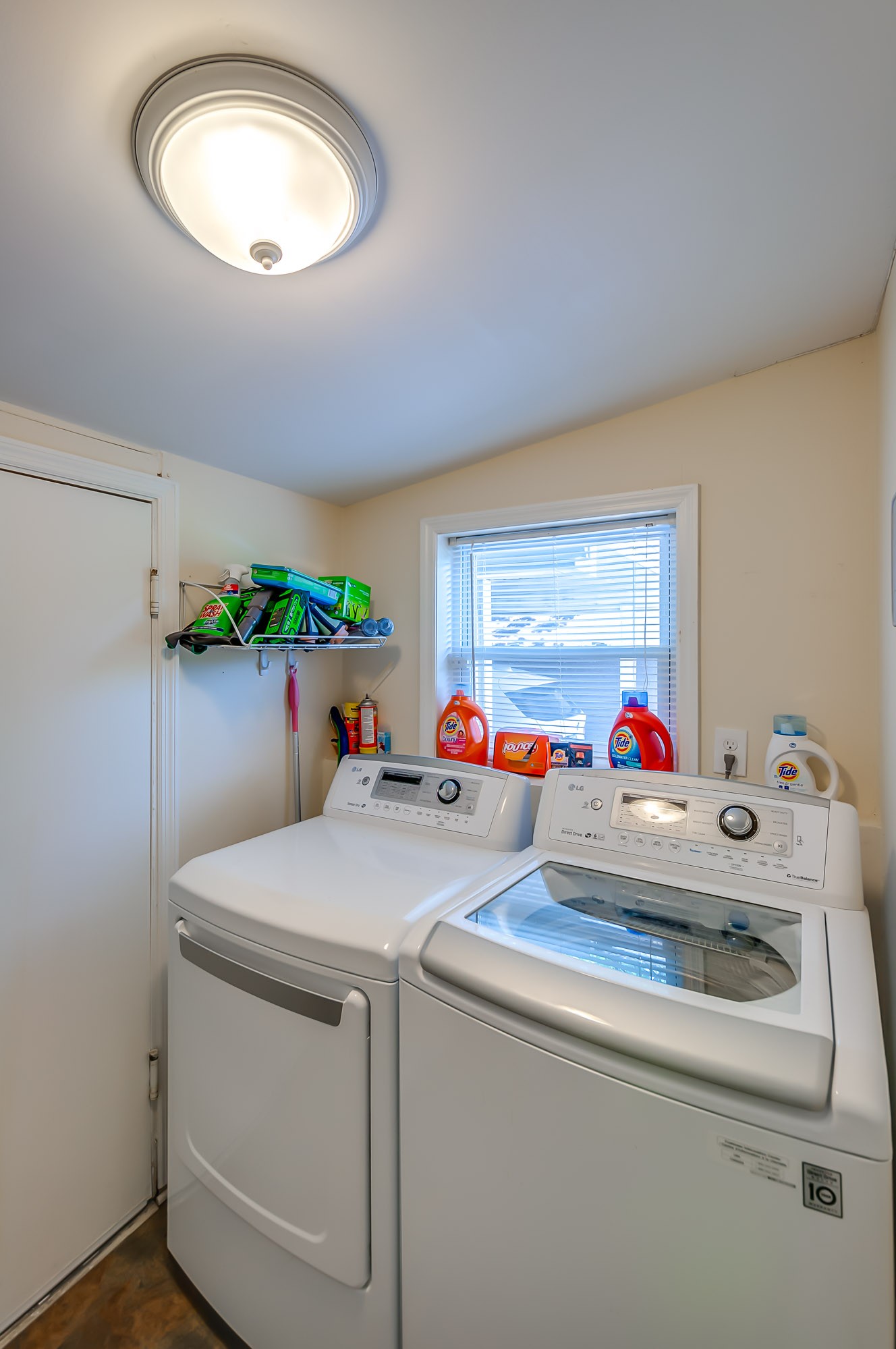 431 Maple Street Madison, TN 37115 - Photo 34 of 42 a utility room with dryer and washer