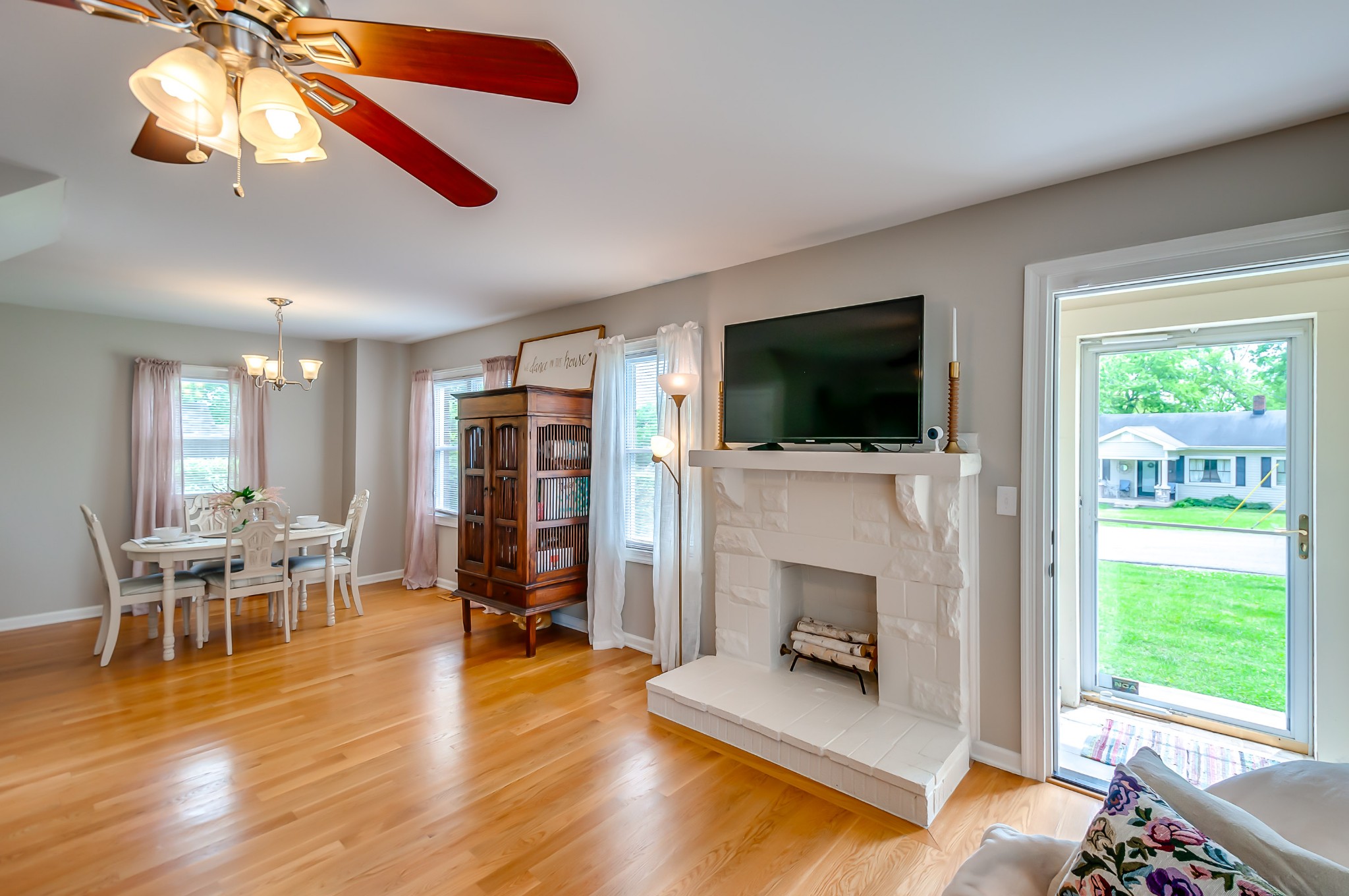 431 Maple Street Madison, TN 37115 - Photo 5 of 42 a living room with furniture fireplace and flat screen tv