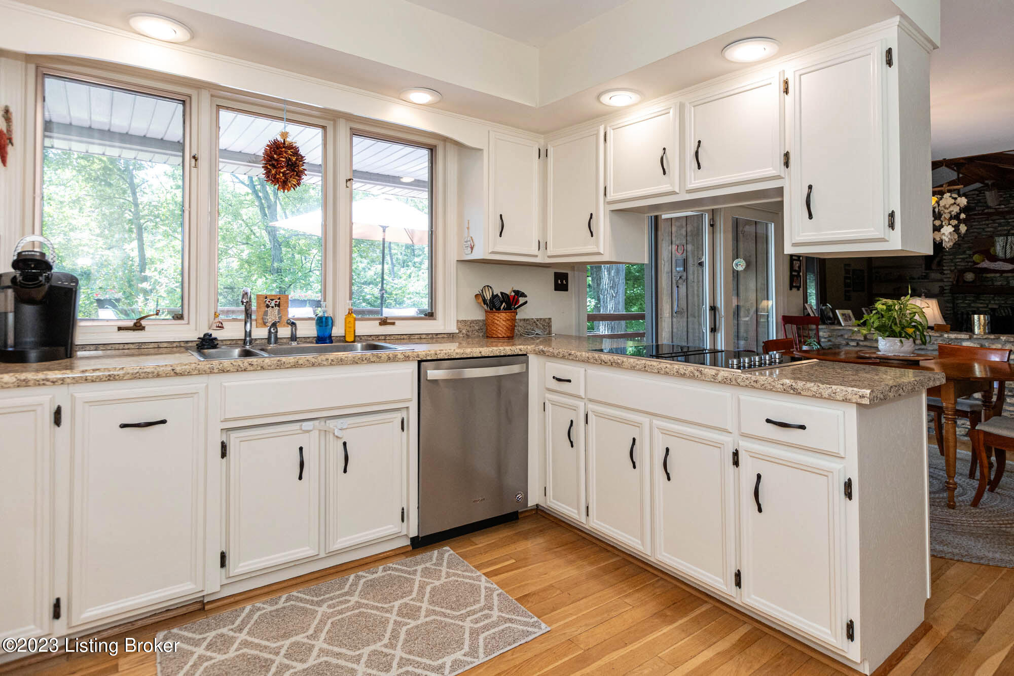 1900 Hunters Trace Road La Grange, KY 40031 - Photo 21 of 57 Plenty of cabinets and lots of natural lighting