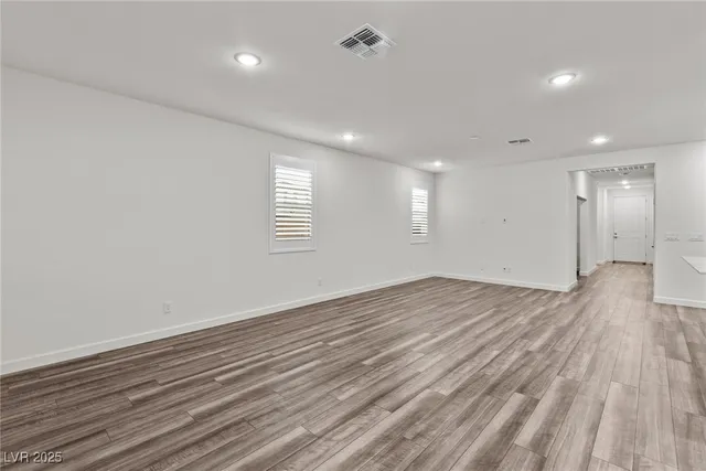 $2,300 | 3024 River Brk Court, Las Vegas, NV 89139