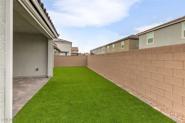 $2,300 | 3024 River Brk Court, Las Vegas, NV 89139