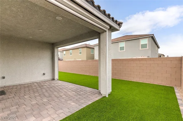 $2,300 | 3024 River Brk Court, Las Vegas, NV 89139