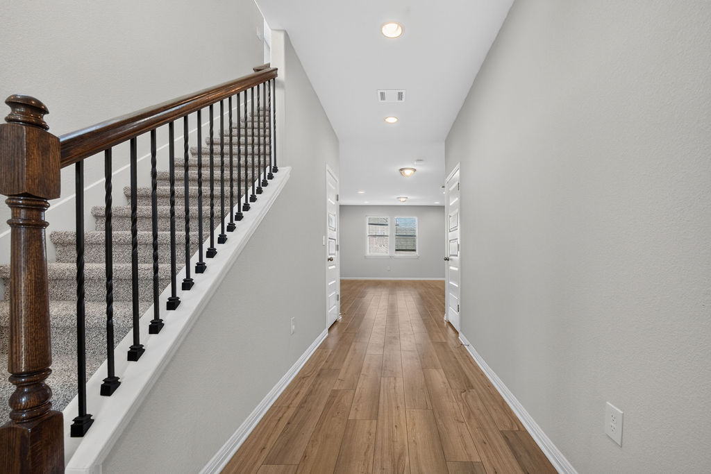 320 Rend Drive Leander, TX 78641 - Photo 5 of 30