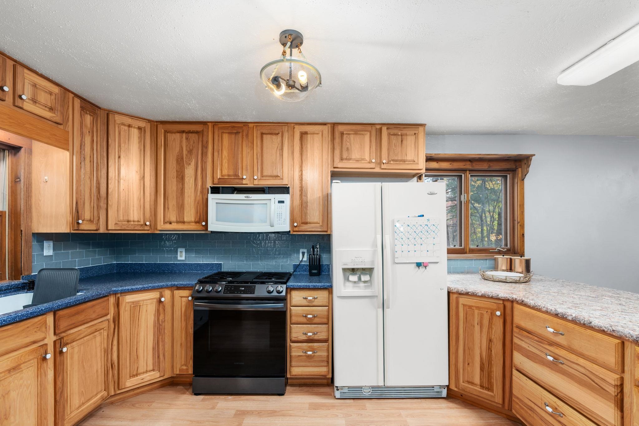 E9523 South S Reedsburg, WI 53959 - Photo 4 of 48