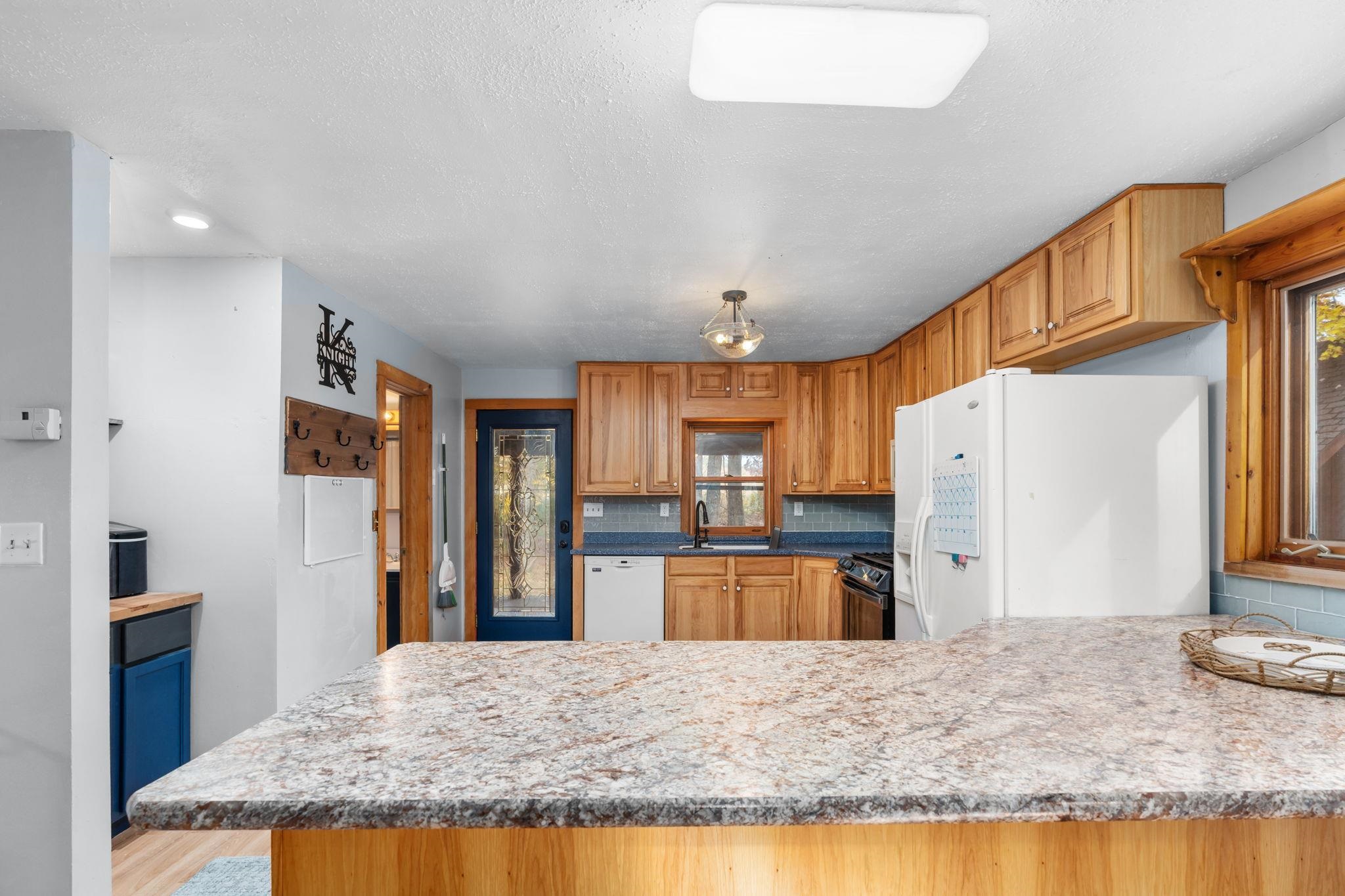 E9523 South S Reedsburg, WI 53959 - Photo 9 of 48