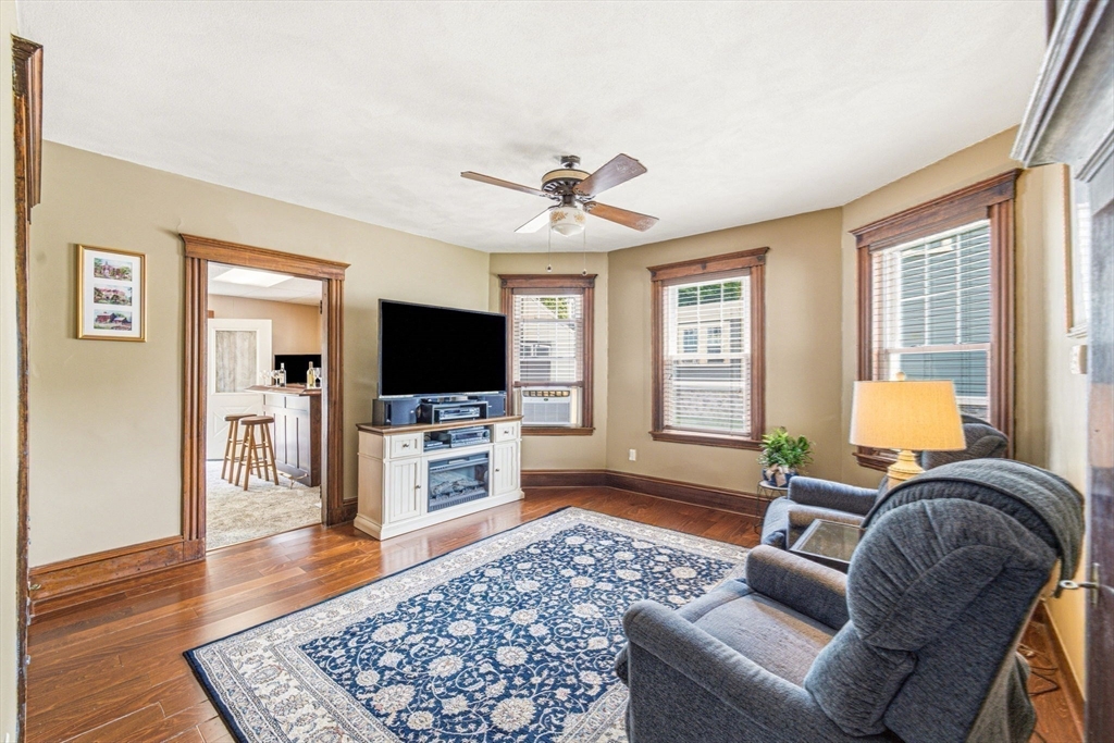 83 Grand Street Reading, MA 01867 - Photo 13 of 42