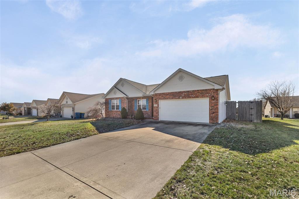 1009 Pine Street New Baden, IL 62265 - Photo 2 of 43