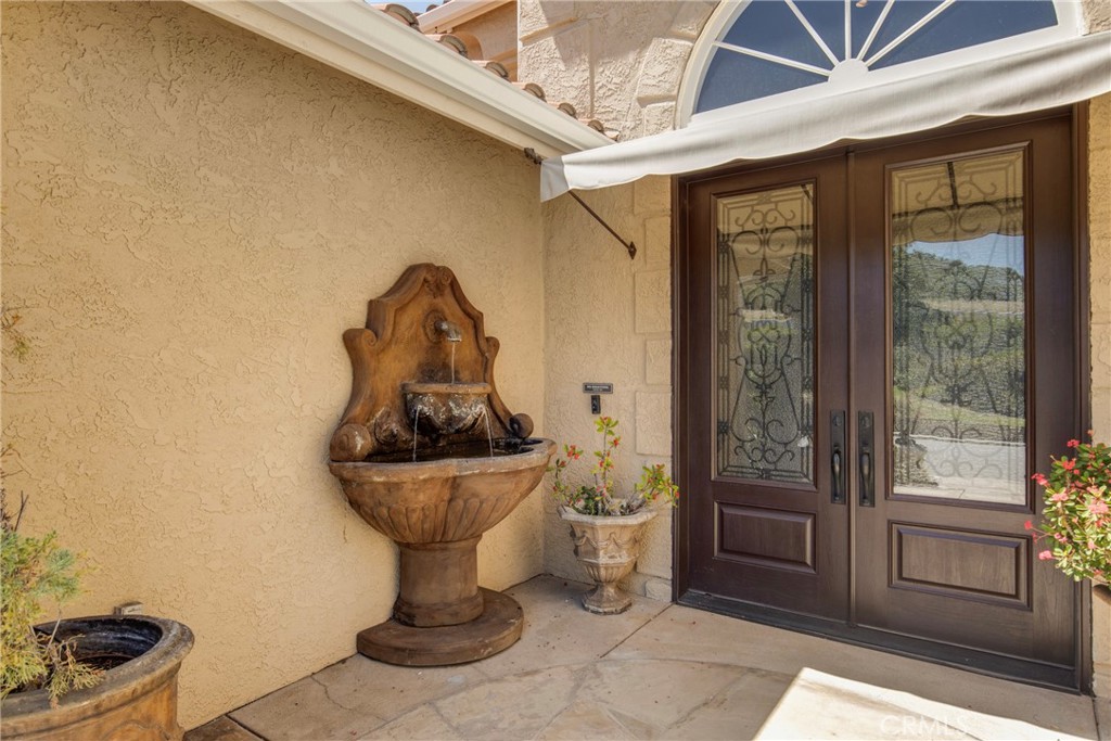 6032 Grey Rock Road Agoura Hills, CA 91301 - Photo 4 of 54