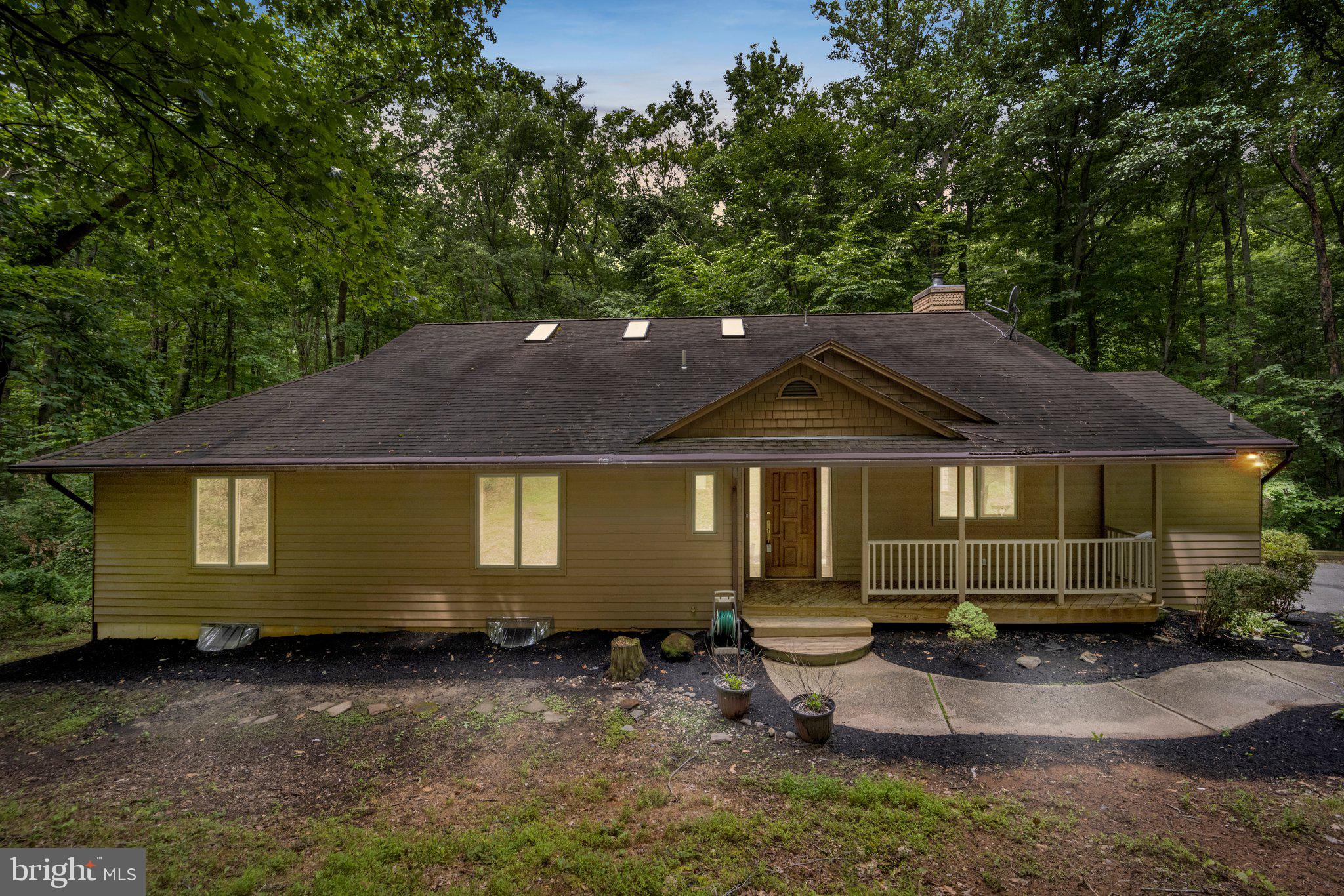 810 Governor Bridge Road Davidsonville, MD 21035 - Photo 3 of 57