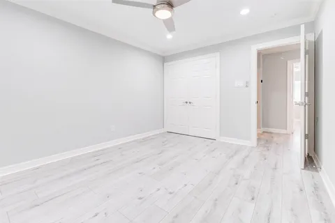 $257,000 | 11643 Village Pl Drive, Unit 194, Houston, TX 77077