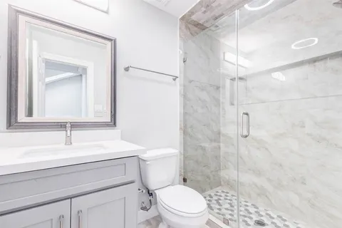 $257,000 | 11643 Village Pl Drive, Unit 194, Houston, TX 77077