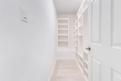 $257,000 | 11643 Village Pl Drive, Unit 194, Houston, TX 77077