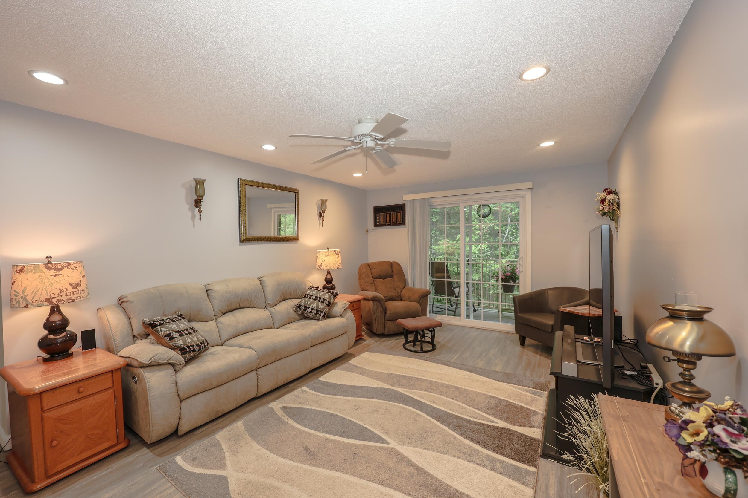 379 Huse Road, Unit 14 Manchester, NH 03103 - Photo 10 of 25