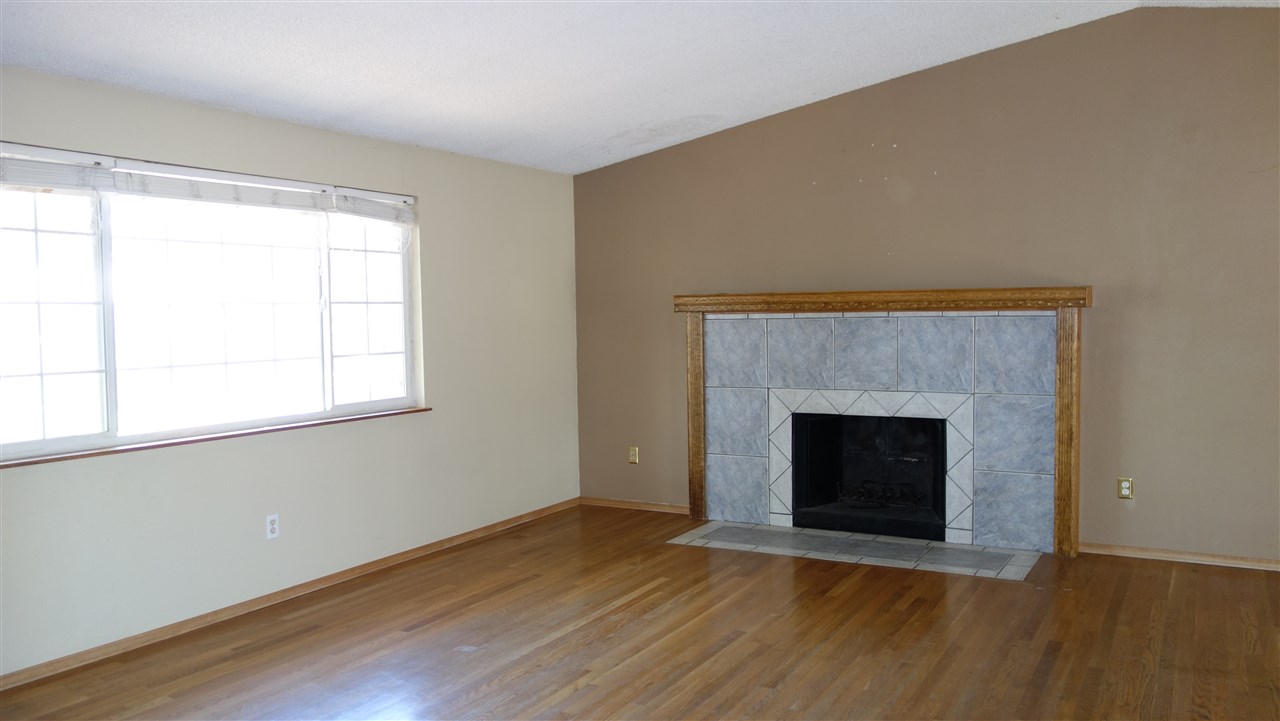 218 North Mamer Road Spokane Valley, WA 99216 - Photo 3 of 20