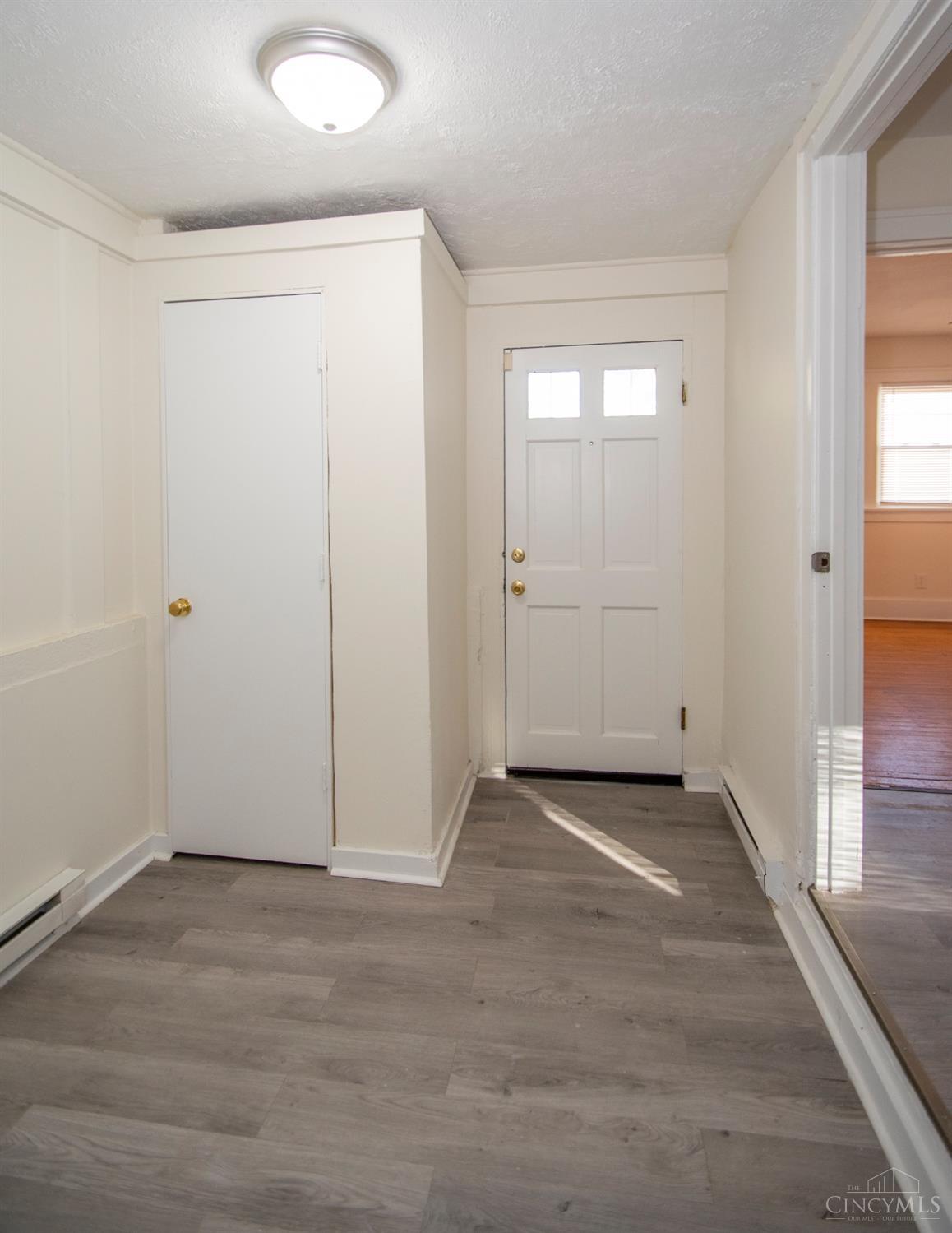 4 Ridgeway Road Cincinnati, OH 45216 - Photo 13 of 19
