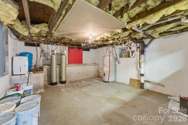 a view of a garage