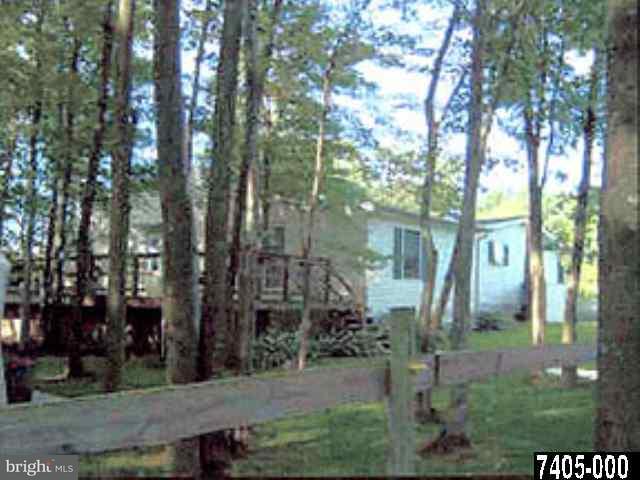 15727 Whitcraft Road New Freedom, PA 17349 - Photo 2 of 8 Gallery Image 2