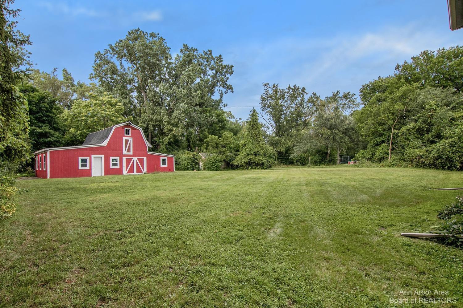 24736 Graham Road Redford, MI 48239 - Photo 8 of 50 Photo 8