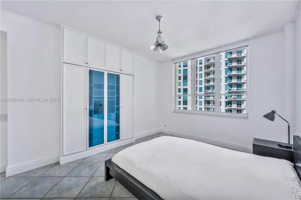 $3,350 | 888 Brickell Key Drive, Unit 2201, Miami, FL 33131