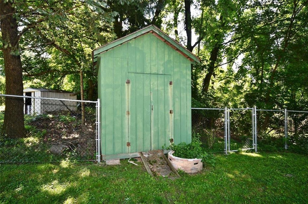 223 Crestview Road Pittsburgh, PA 15235 - Photo 20 of 22 Gallery Image 20