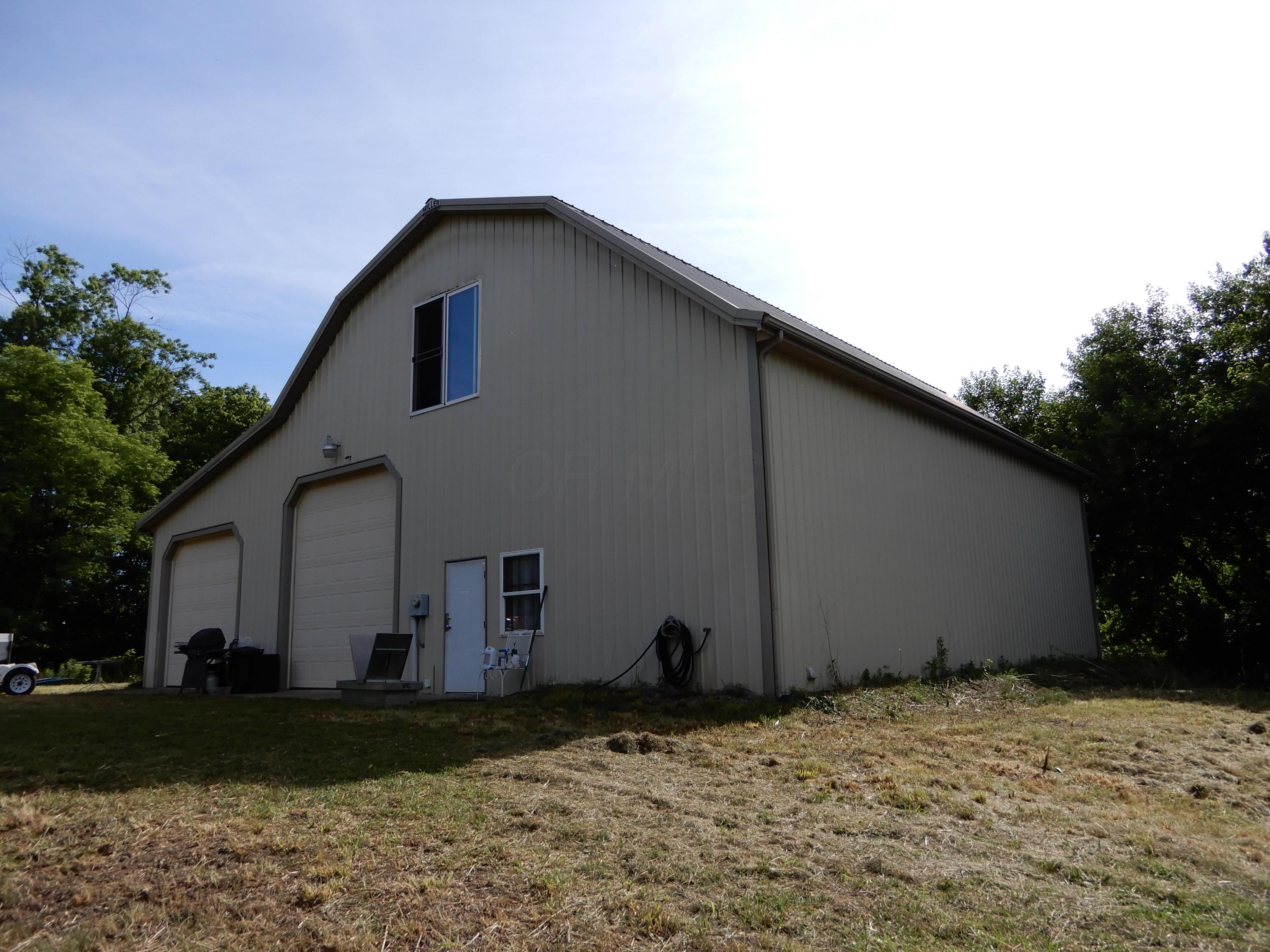 24340 Sisk Road Circleville, OH 43113 - Photo 3 of 18 Gallery Image 3