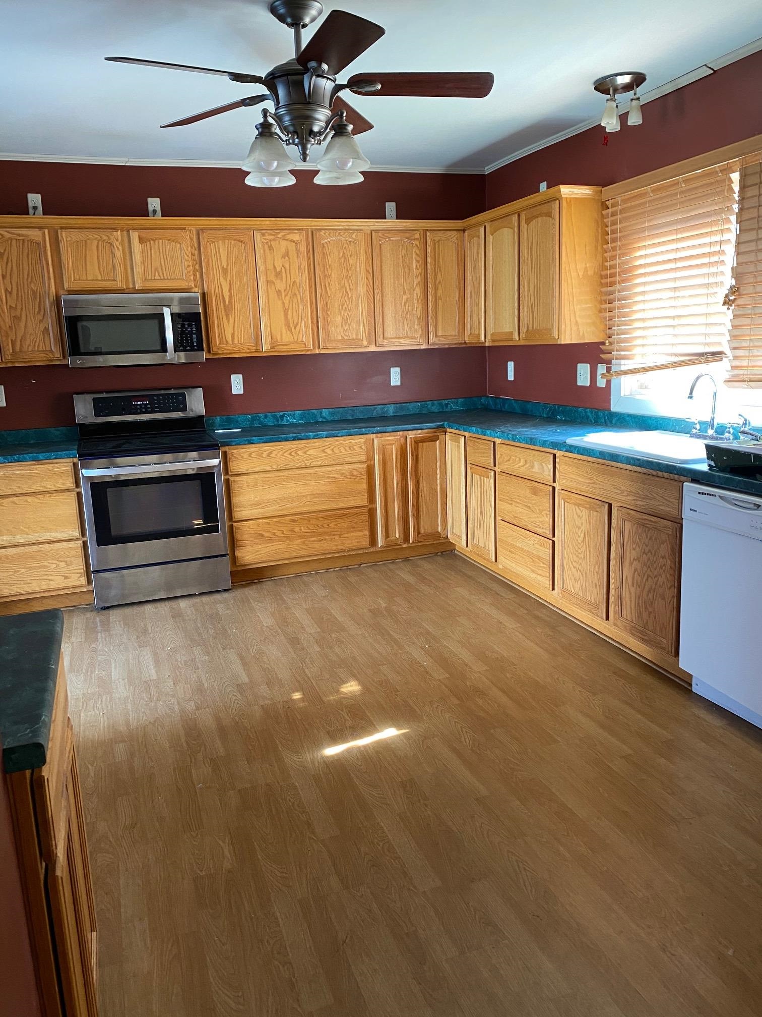 34 Maple Street Rochester, NH 03867 - Photo 23 of 28