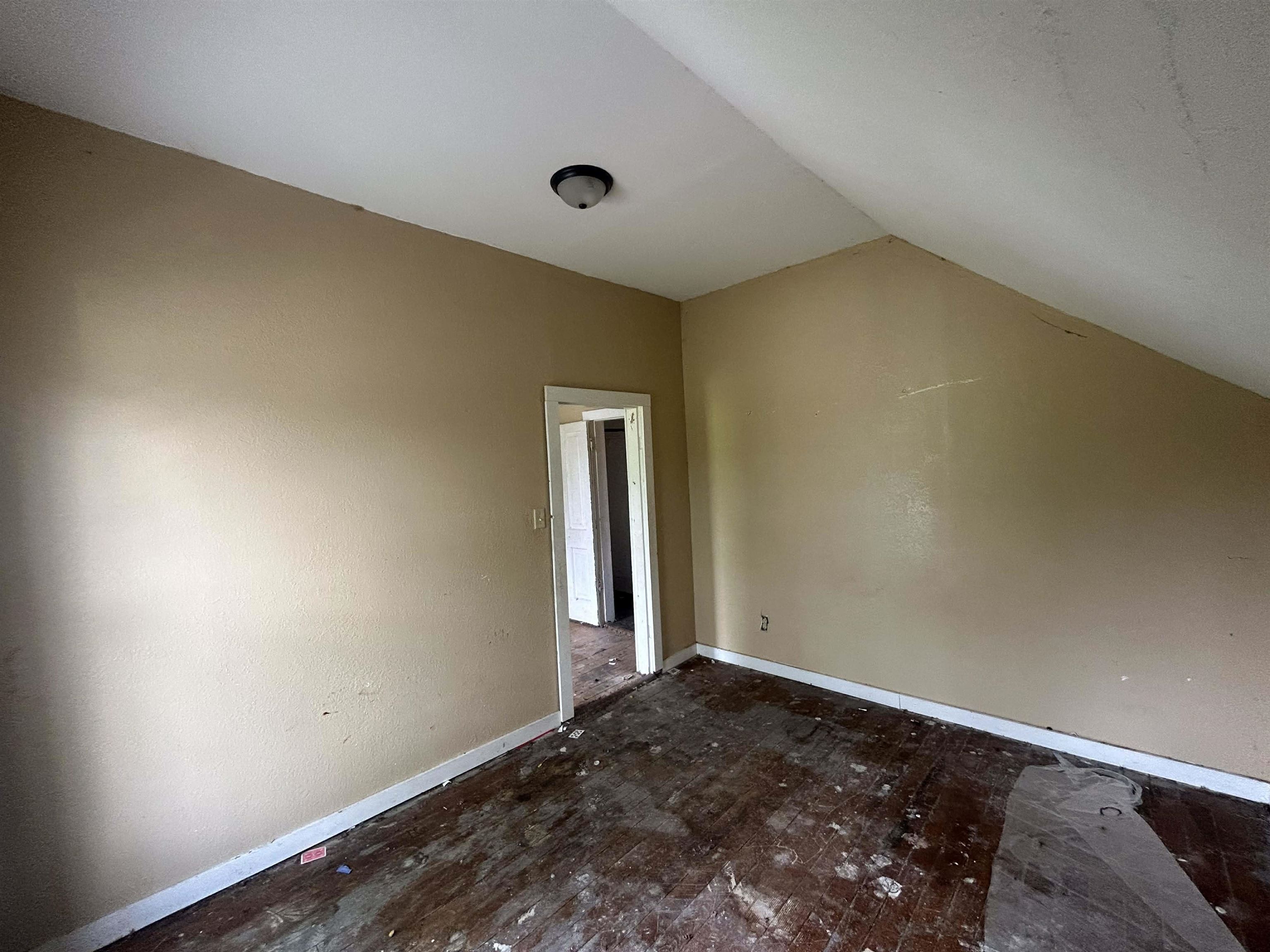 205 West Grant Street Decatur, IN 46733 - Photo 15 of 18