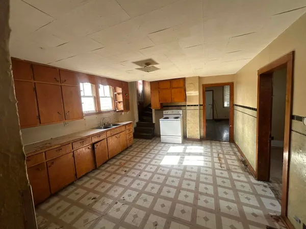 $74,900 | 205 West Grant Street, Decatur, IN 46733