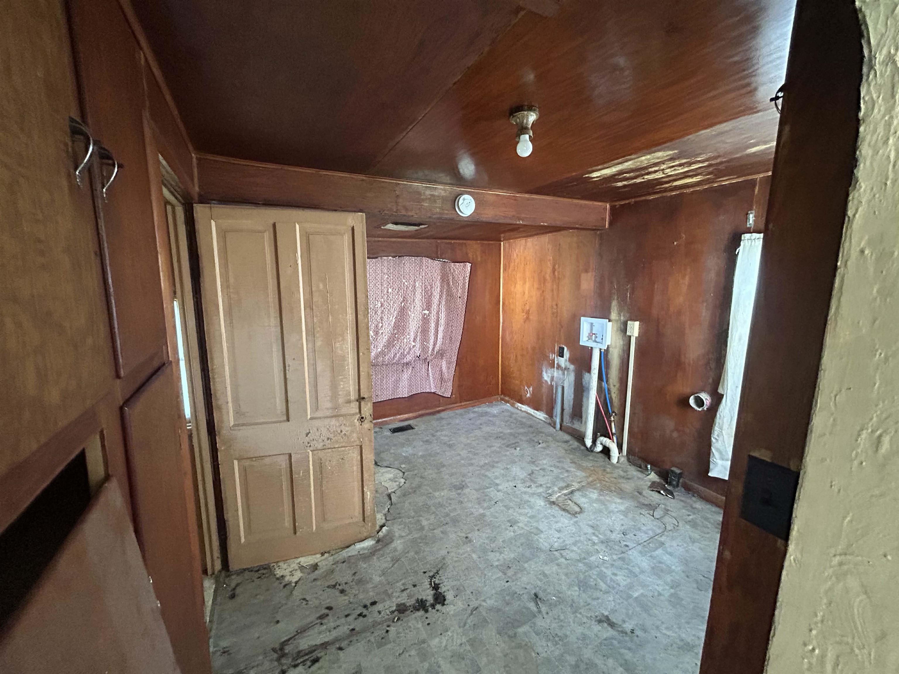 205 West Grant Street Decatur, IN 46733 - Photo 6 of 18