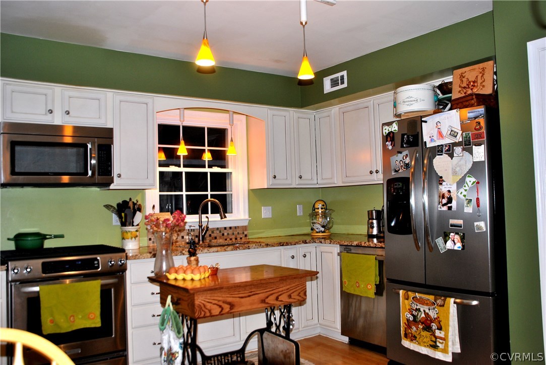 13141 Middle Ridge Way Henrico, VA 23233 - Photo 6 of 20 Gallery Image 6