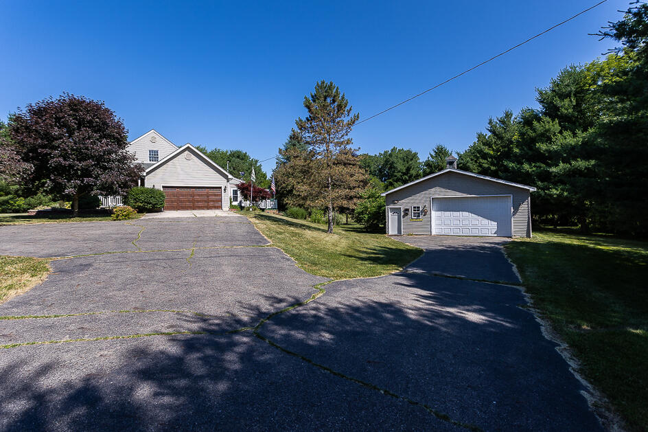 5062 West Barnes Road Mason, MI 48854 - Photo 2 of 23 0N0A8592