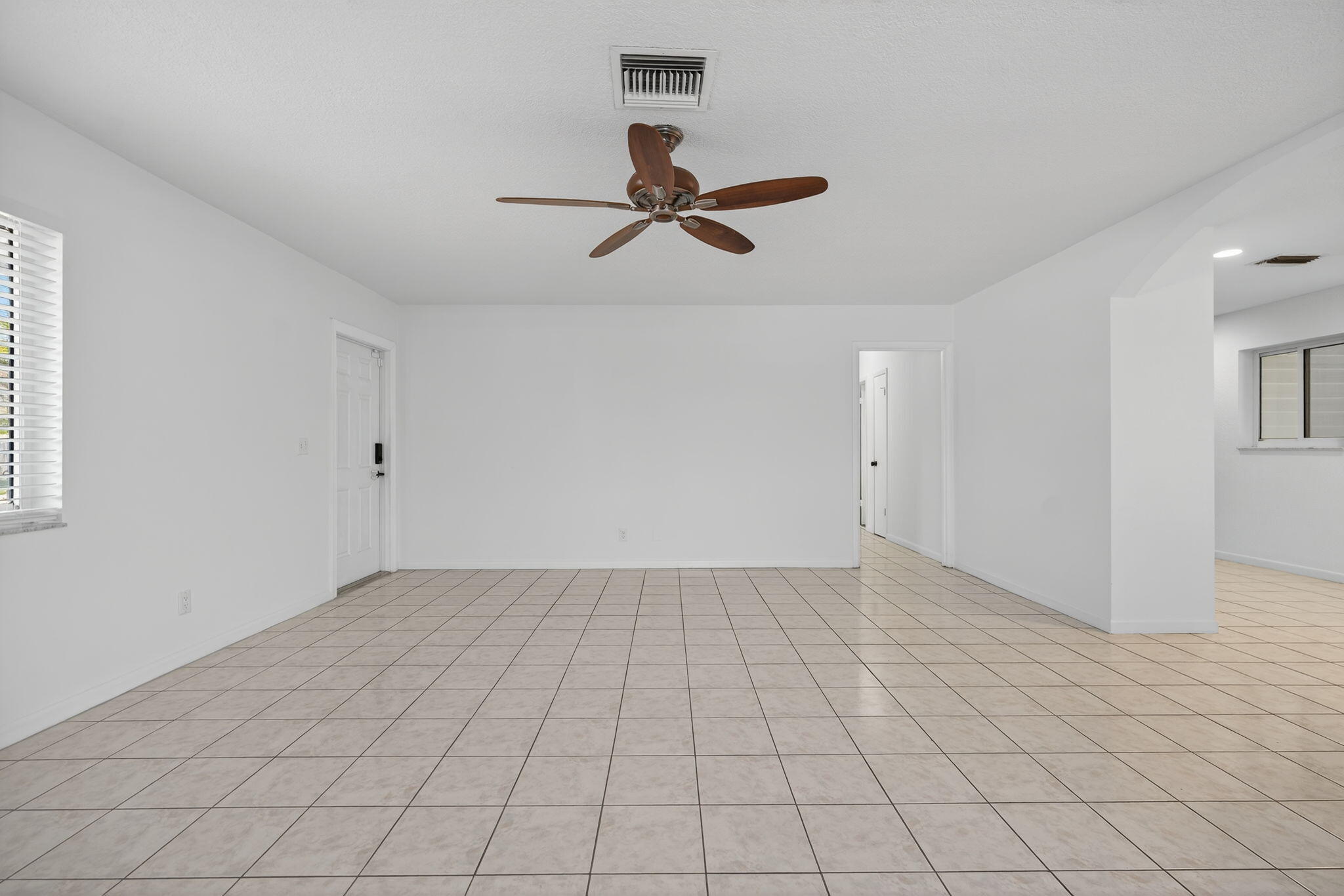 516 East Whitney Drive Jupiter, FL 33458 - Photo 17 of 63 Family Room