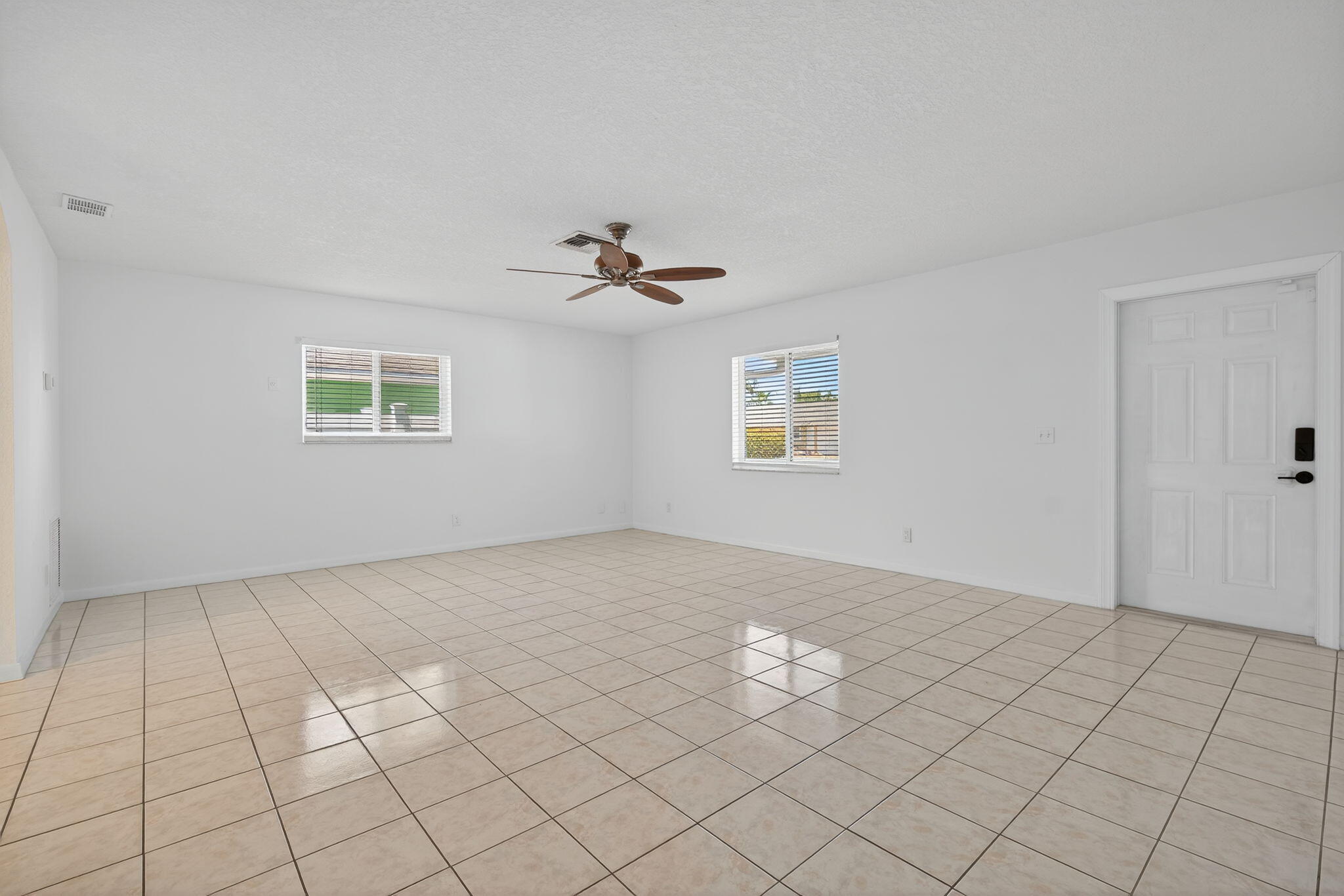 516 East Whitney Drive Jupiter, FL 33458 - Photo 20 of 63 Family Room