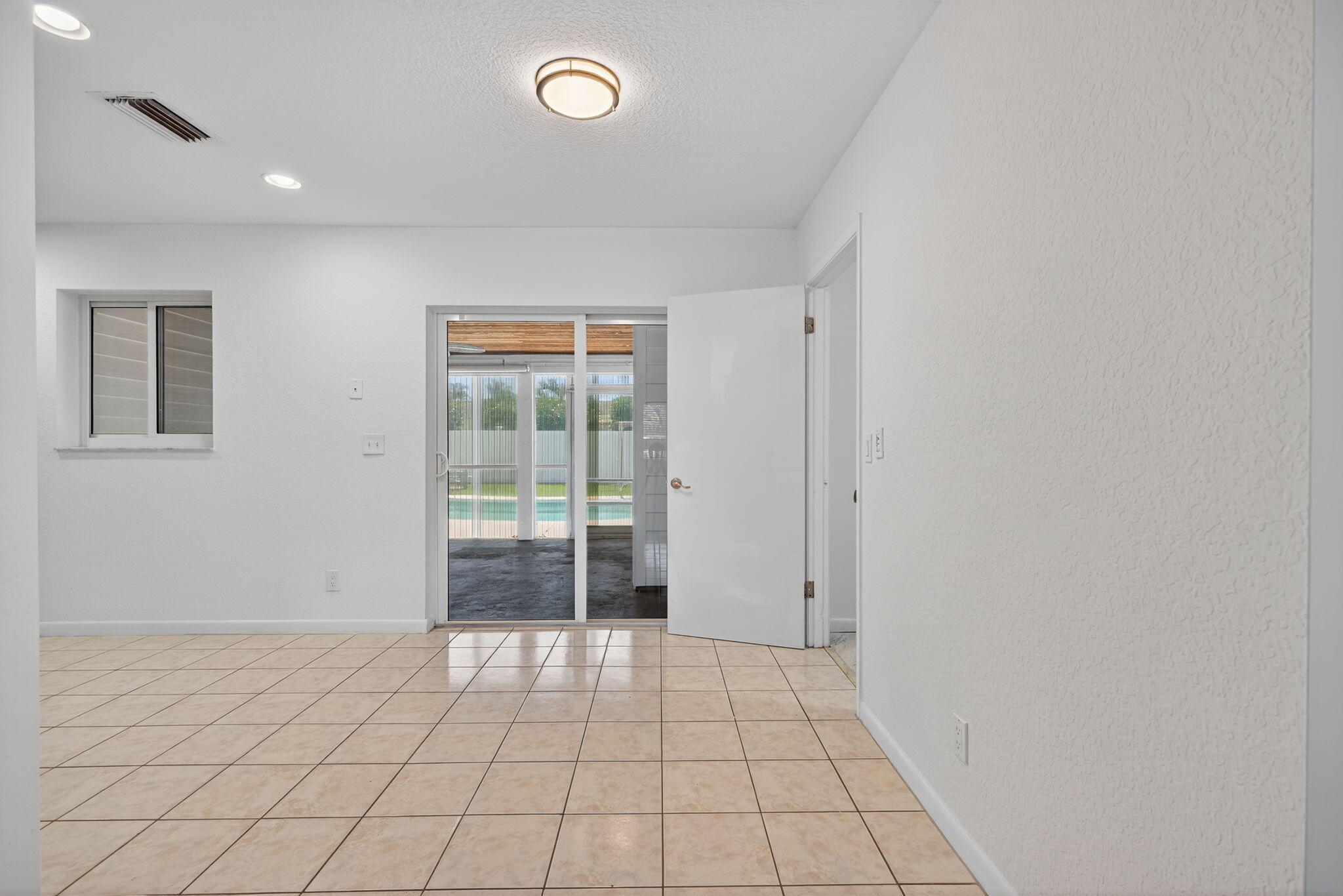 516 East Whitney Drive Jupiter, FL 33458 - Photo 21 of 63 Dining Room