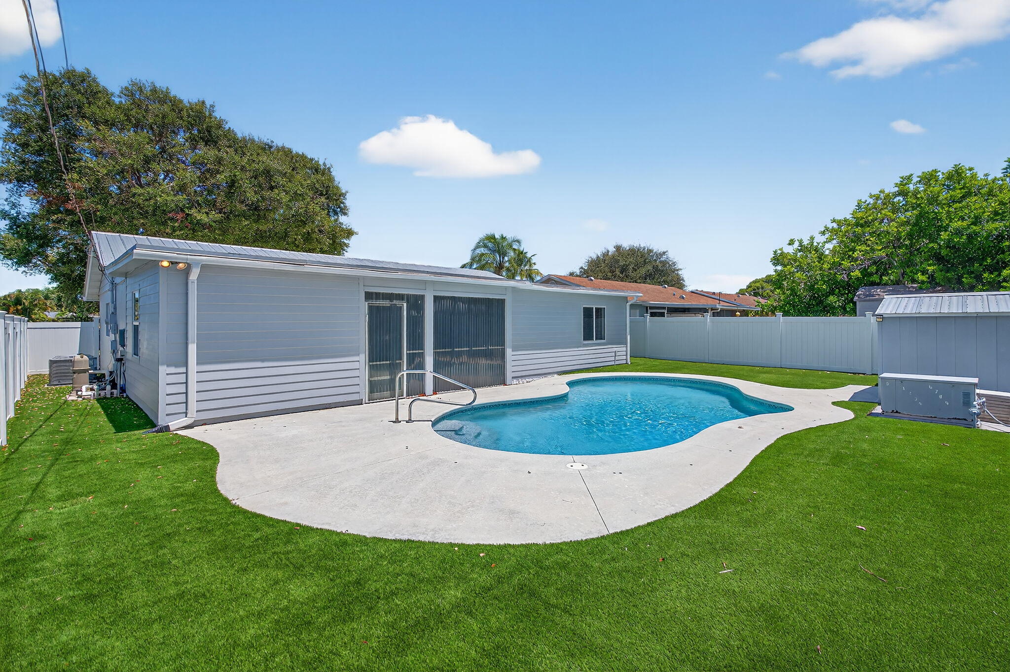 516 East Whitney Drive Jupiter, FL 33458 - Photo 5 of 63 Backyard