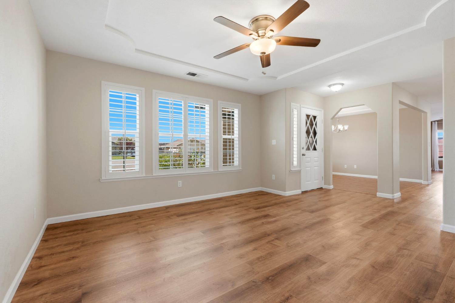 702 Montecito Court Lemoore, CA 93245 - Photo 12 of 50