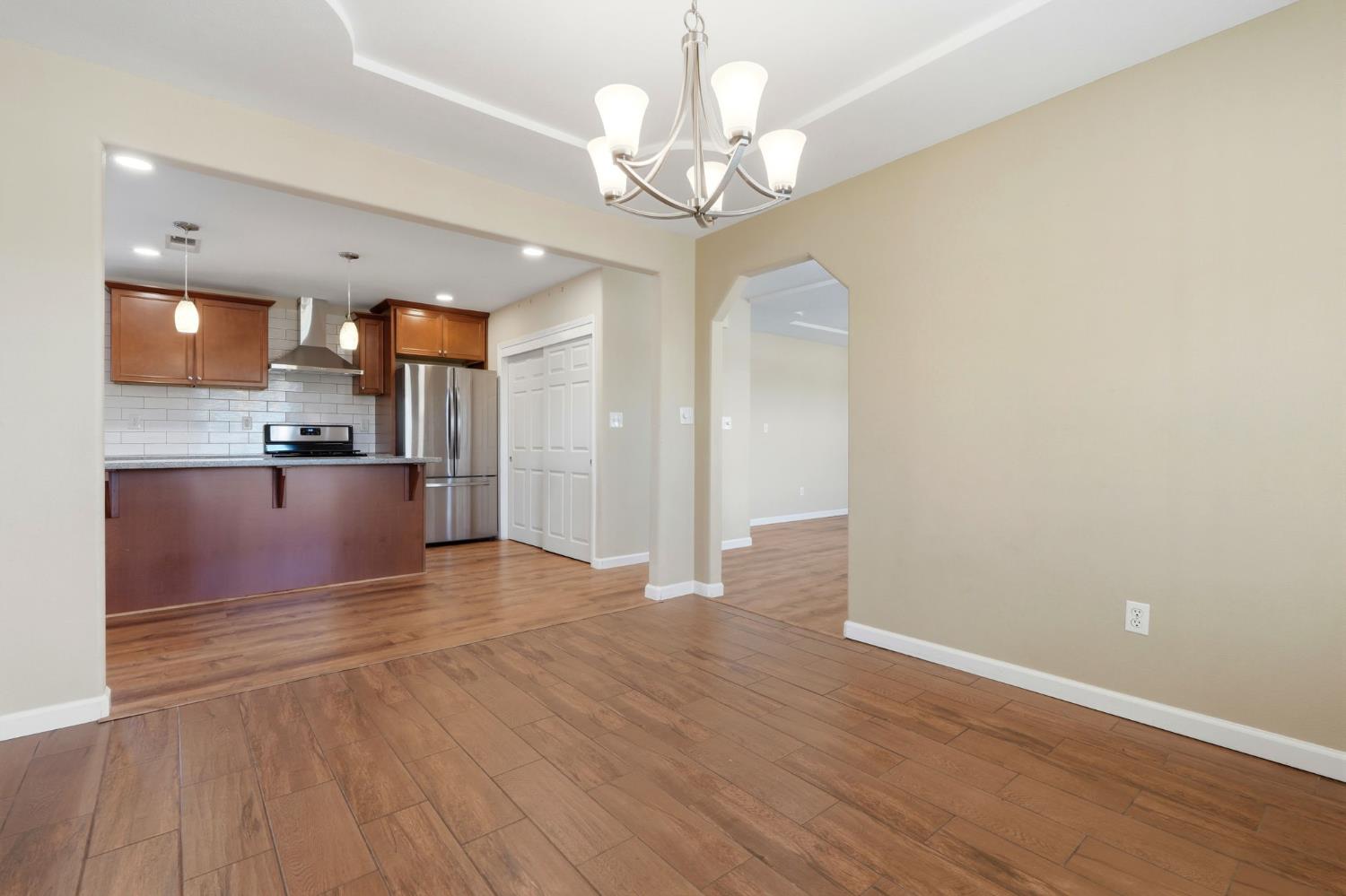 702 Montecito Court Lemoore, CA 93245 - Photo 16 of 50