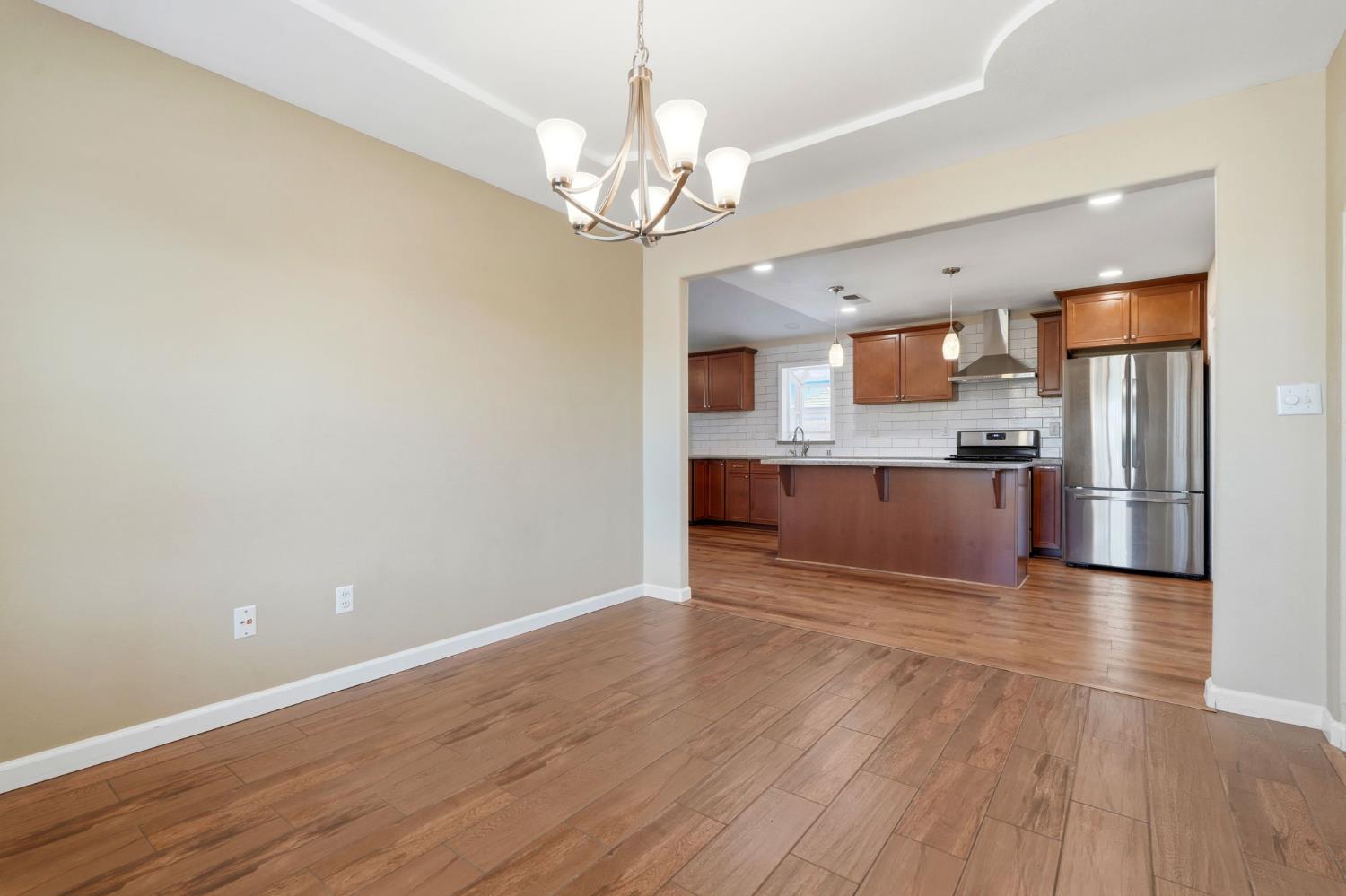 702 Montecito Court Lemoore, CA 93245 - Photo 17 of 50