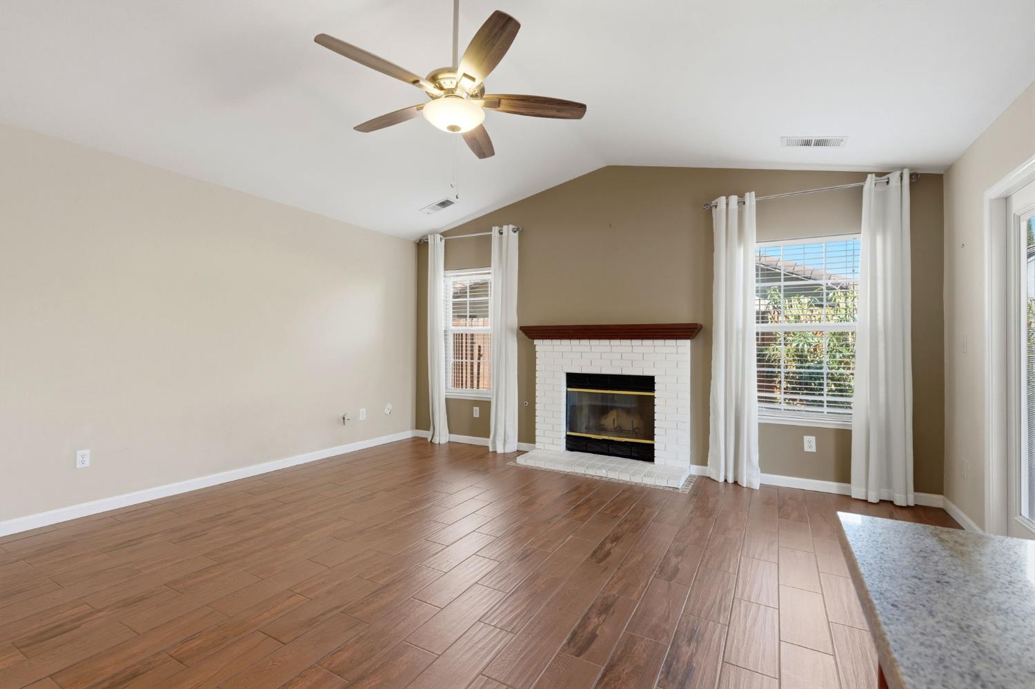 702 Montecito Court Lemoore, CA 93245 - Photo 26 of 50