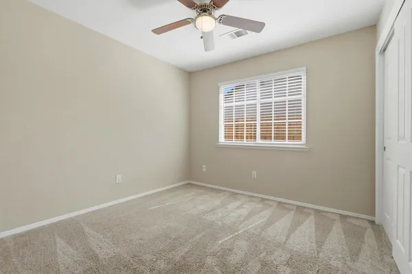 $425,000 | 702 Montecito Court, Lemoore, CA 93245